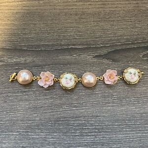Floral bracelet